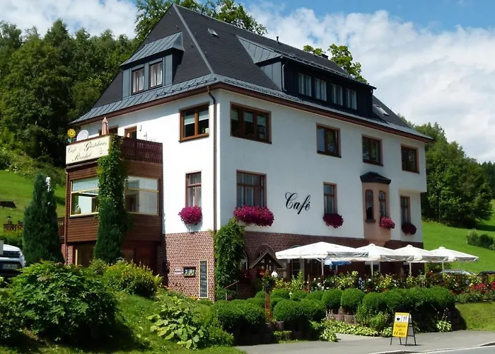 Unser Hotel Bärenstein Horn Bad Meinberg bietet komfortable Unterkünfte für Ihren Aufenthalt