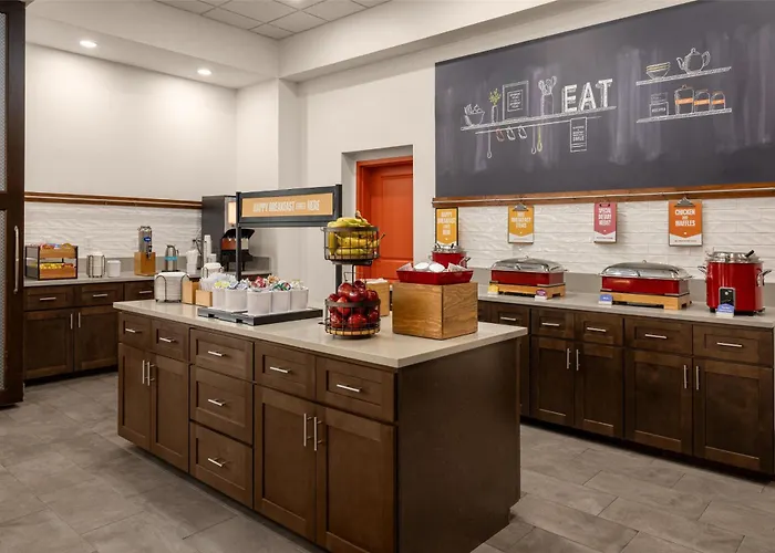 Best Hotels in Williamsburg VA with Free Breakfast